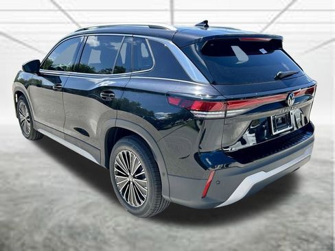 New 2026 Volkswagen Tiguan S FWD image 7