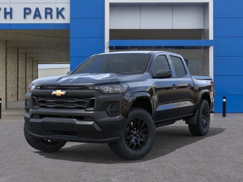 Used 2026 Chevrolet Colorado W/T w/ WT Custom Package RWD image 6