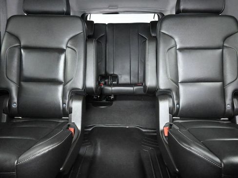 Used 2020 GMC Yukon XL SLT image 29