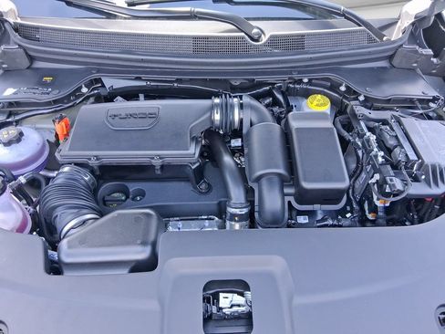 New 2026 Jeep Cherokee Overland w/ Advanced Pro Tech Group AWD/4WD image 25