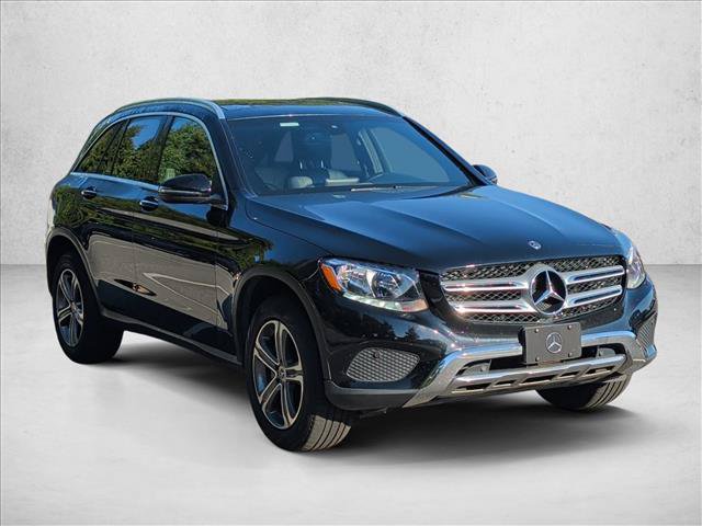Used 2018 Mercedes-Benz GLC 300 4MATIC image 3