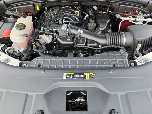 Used 2023 Jeep Grand Cherokee Laredo AWD/4WD image 27