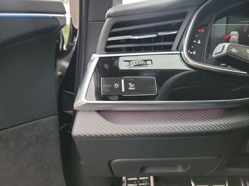 New 2026 Audi SQ7 Prestige AWD/4WD image 13