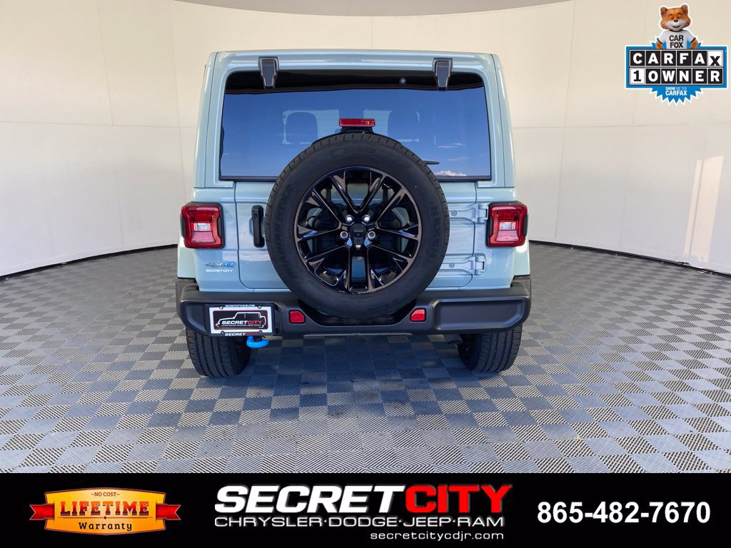 Used 2024 Jeep Wrangler Unlimited Sahara AWD/4WD image 6
