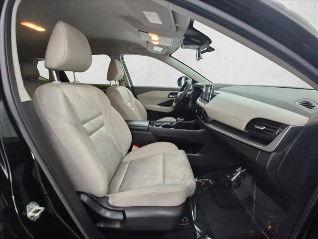 Used 2025 Nissan Rogue SV AWD/4WD image 23