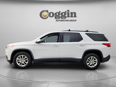 Used 2019 Chevrolet Traverse LT image 2