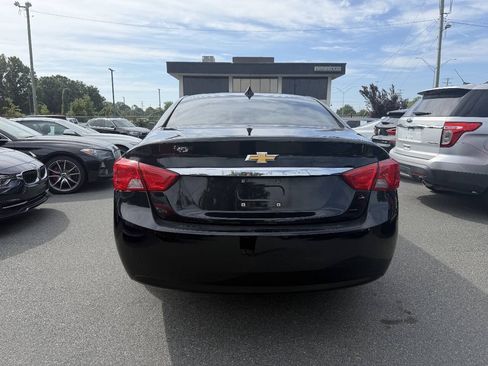 Used 2017 Chevrolet Impala LS FWD image 5