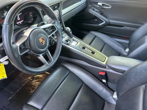 Used 2018 Porsche 911 Carrera RWD image 4