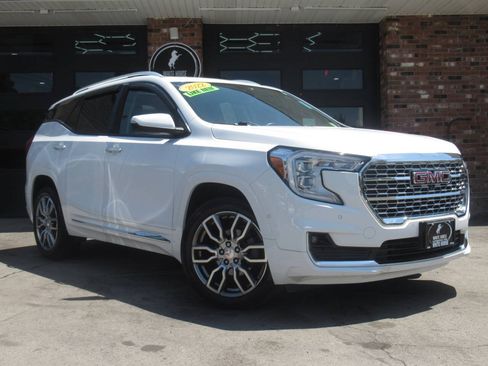 Used 2022 GMC Terrain Denali w/ LPO, Floor Liner Package AWD/4WD image 1