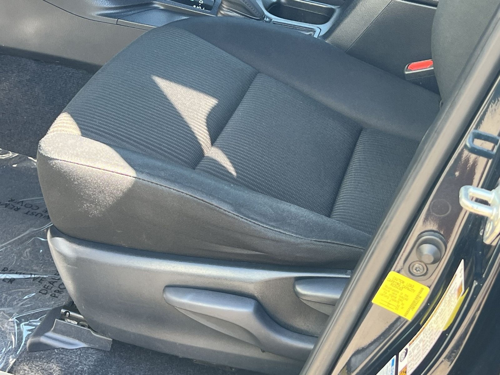 Used 2018 Toyota RAV4 LE w/ All Weather Liner Package AWD/4WD image 14