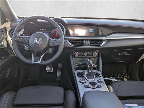 Used 2025 Alfa Romeo Stelvio Tributo Italiano w/ Driving Assist Package image 19