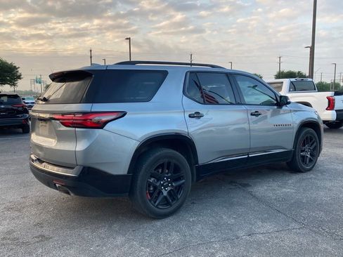 Used 2023 Chevrolet Traverse Premier w/ Redline Edition image 5