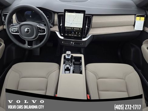 New 2026 Volvo XC90 B6 Plus w/ Protection Package Premier image 24