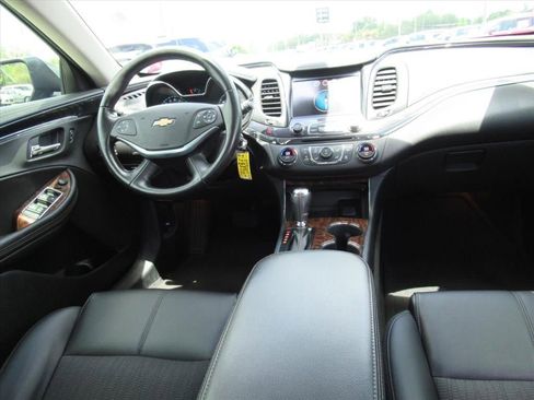 Used 2014 Chevrolet Impala LT FWD image 13