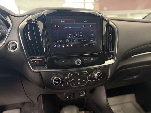 Used 2023 Chevrolet Traverse RS AWD/4WD image 41