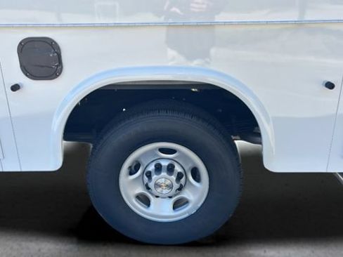 New 2025 Chevrolet Express 3500 w/ Power Convenience Package RWD image 30