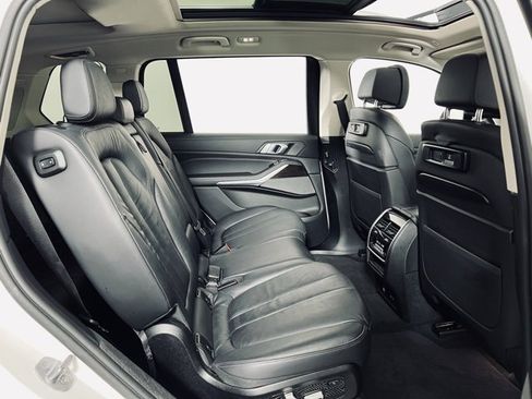 Used 2019 BMW X7 xDrive40i w/ Premium Package image 19