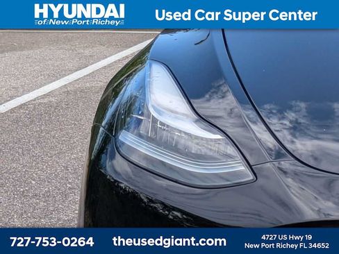 Used 2023 Tesla Model Y Long Range AWD/4WD image 9
