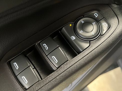 Used 2019 Chevrolet Equinox LT AWD/4WD image 38