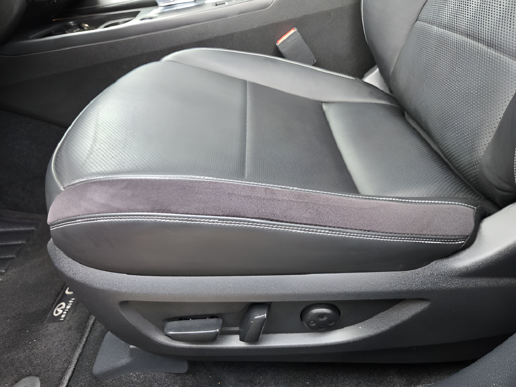 Used 2023 INFINITI QX50 Sport FWD image 21