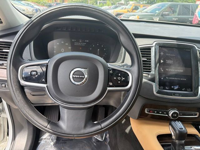 Used 2016 Volvo XC90 T6 Momentum AWD/4WD image 11