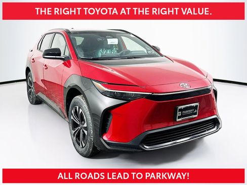 Used 2025 Toyota bZ4X AWD w/ Weather Package image 1