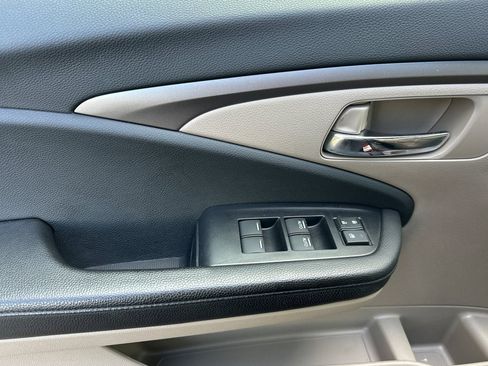 Used 2018 Honda Pilot EX-L image 12