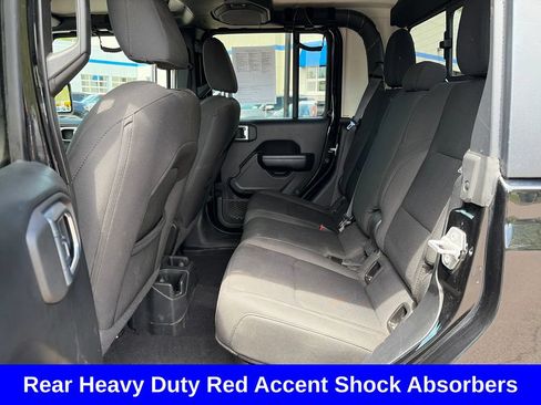 Used 2021 Jeep Gladiator Sport AWD/4WD image 17