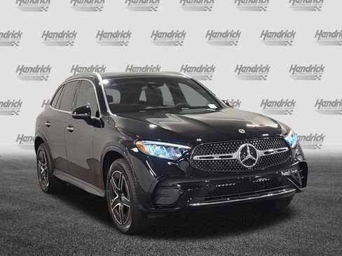 New 2026 Mercedes-Benz GLC 300 4MATIC image 2