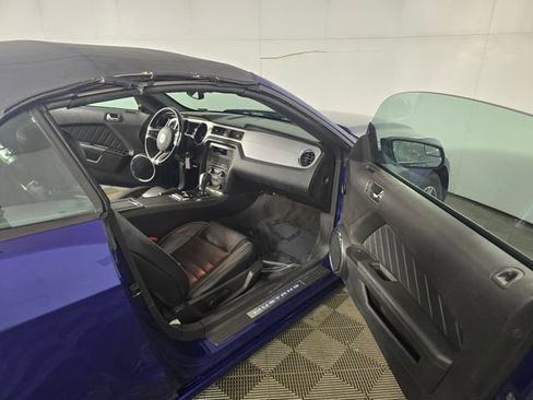 Used 2013 Ford Mustang Premium image 14