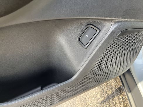 Used 2025 Chevrolet Blazer EV RS image 12