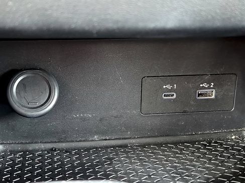 Used 2025 Nissan Pathfinder SV AWD/4WD image 20