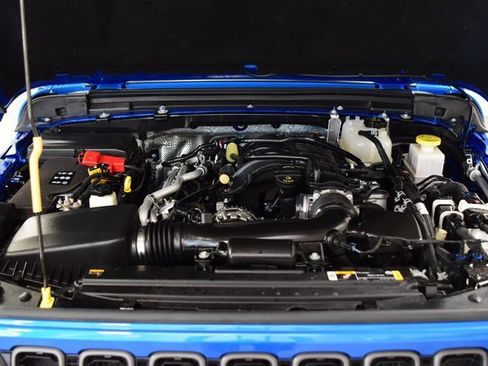 Used 2024 Jeep Gladiator Sport image 28