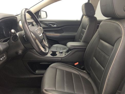 Used 2021 GMC Acadia Denali w/ Denali Technology Package FWD image 17