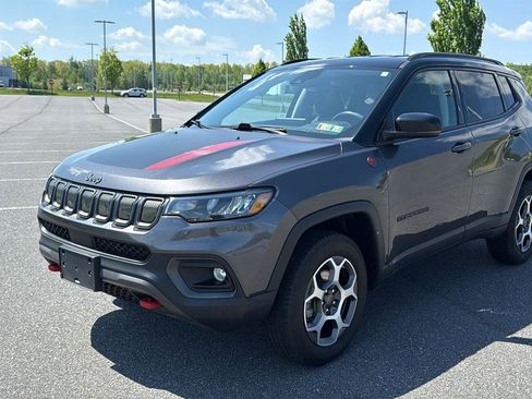 Used 2022 Jeep Compass Trailhawk w/ Trailhawk Convenience Group AWD/4WD image 13
