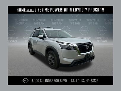 Used 2025 Nissan Pathfinder SV w/ SV Premium Package