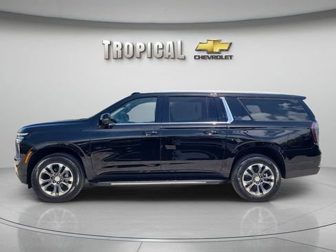 New 2026 Chevrolet Suburban LT w/ Comfort Package RWD image 2