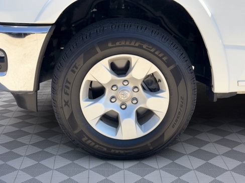 Used 2025 RAM 1500 Big Horn AWD/4WD image 13
