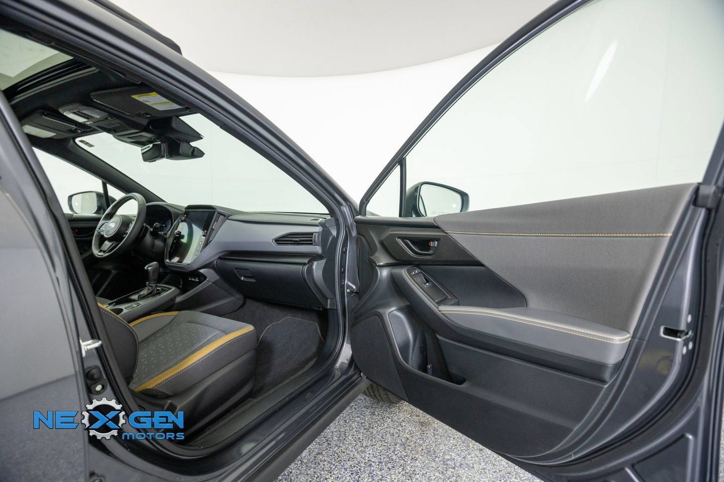 Used 2025 Subaru Crosstrek 2.5i Sport w/ Crosstrek Mirror Package AWD/4WD image 38