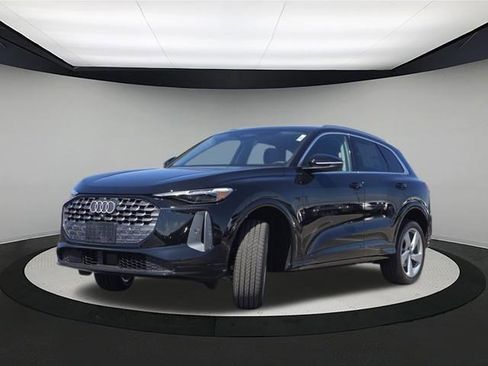 New 2025 Audi Q5 Premium Plus image 3