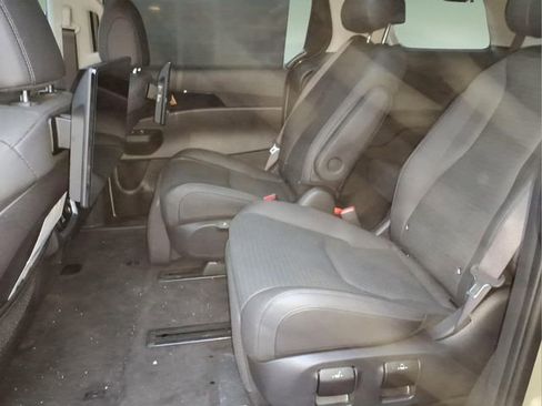 Used 2025 Kia Carnival SX Prestige image 13