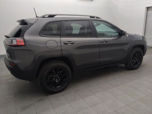 Used 2019 Jeep Cherokee Trailhawk image 10