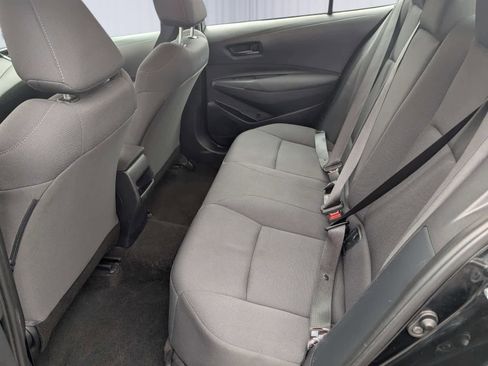 Used 2022 Toyota Corolla LE image 12