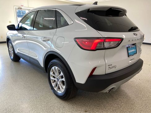 Used 2022 Ford Escape SE w/ Convenience Package image 11
