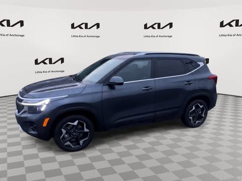 Certified 2025 Kia Seltos EX image 4