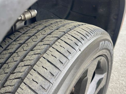 Used 2023 Jeep Grand Cherokee L Laredo image 10