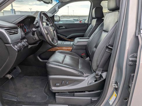 Used 2019 Chevrolet Suburban Premier AWD/4WD image 15