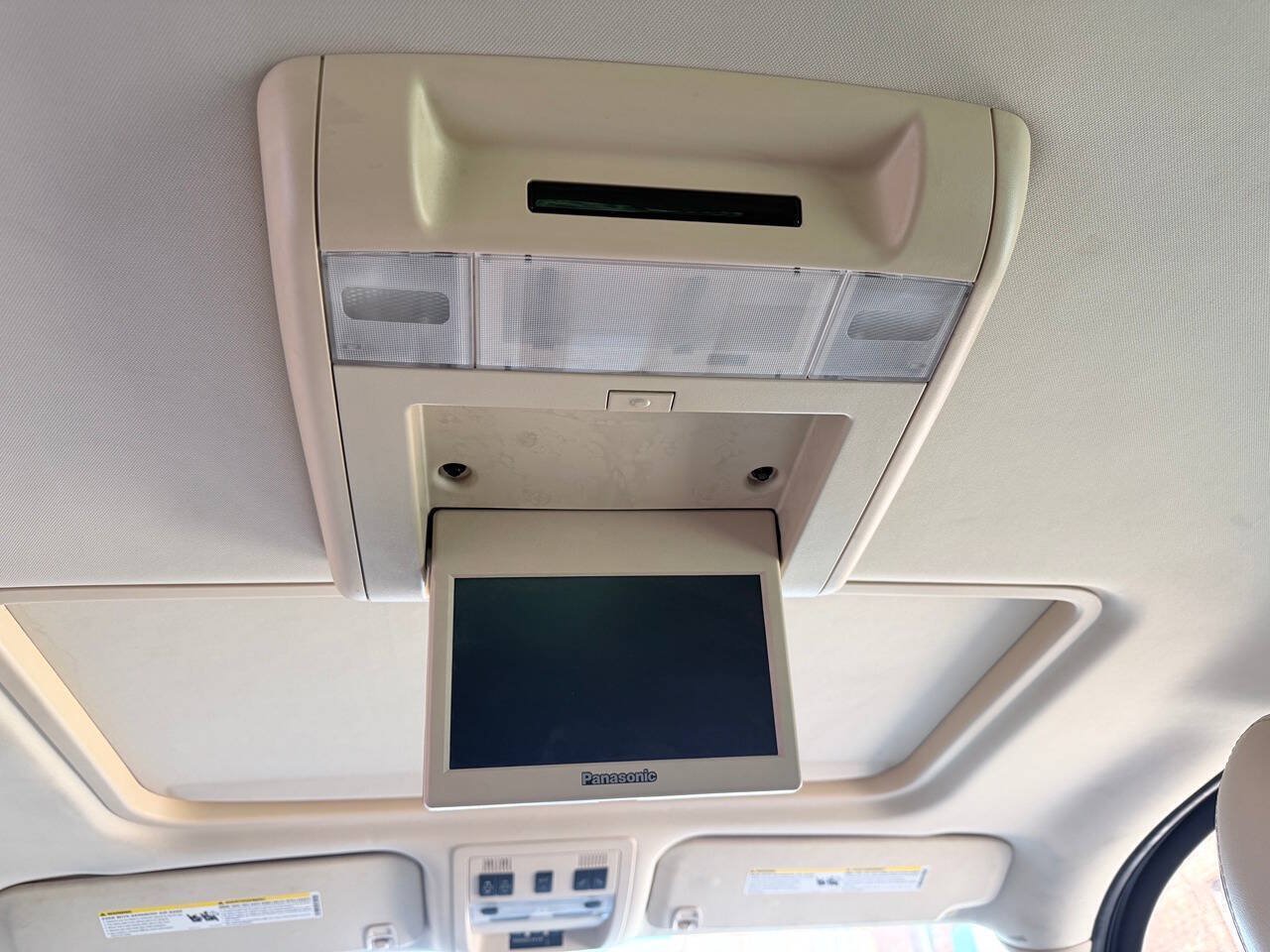 Used 2007 Cadillac Escalade AWD w/ Information Package image 18