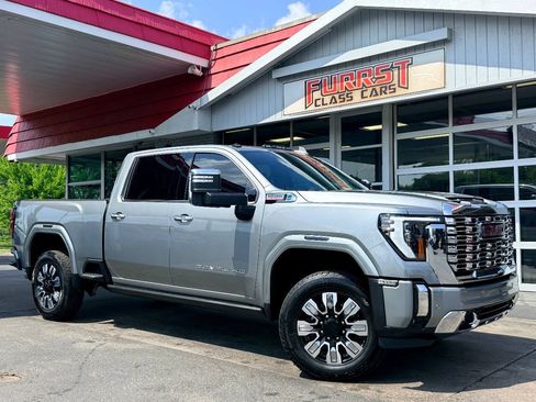 Used 2024 GMC Sierra 2500 Denali w/ Denali Reserve Package AWD/4WD image 1
