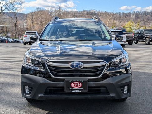 Used 2020 Subaru Outback Premium image 9